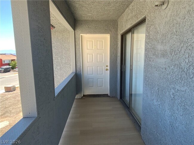 Foto del edificio - 6994 Issac Ave