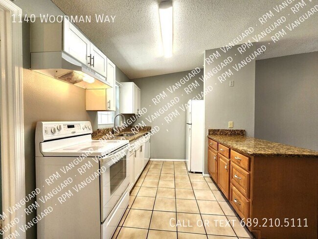 Foto del edificio - 1140 Woodman Way