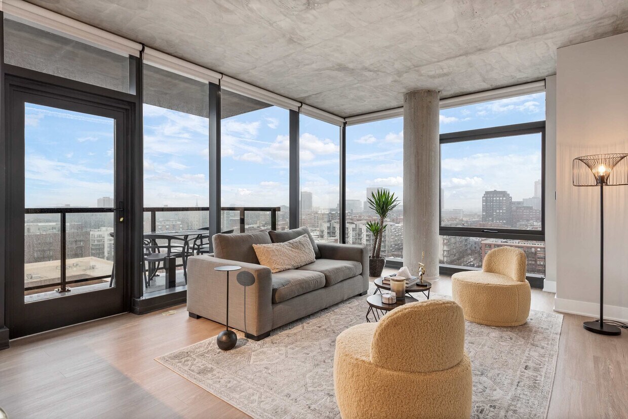Foto principal - 1050 W Van Buren St