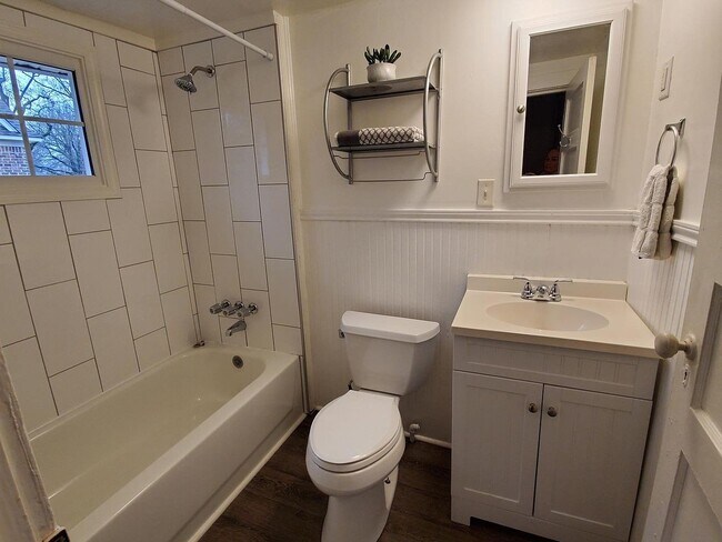 Foto del edificio - 3549 Galloway Ave