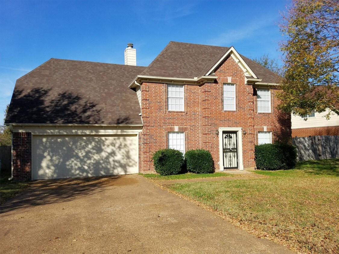 Primary Photo - 4658 Sun Ridge Dr