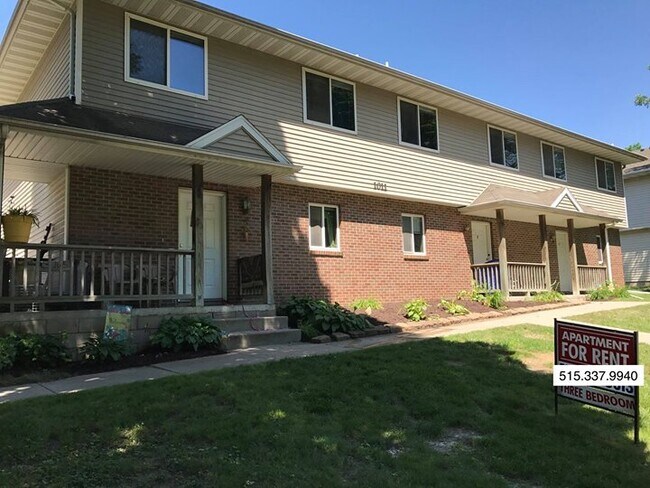 Building Photo - 1011 Kellogg Ave