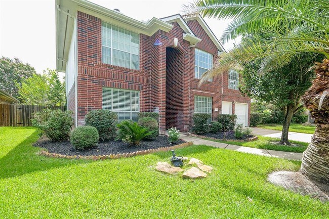 Foto del edificio - 22510 Holly Lake Dr