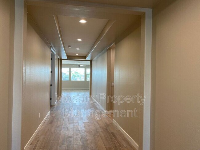 Building Photo - 40681 W Hall Dr