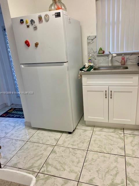 Foto del edificio - 2831 Sunrise Lakes Dr W
