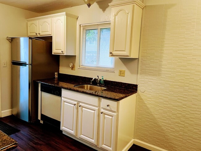 Building Photo - 3511 Dalton Common