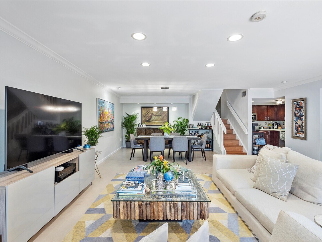 Foto principal - 9001 SW 94th St