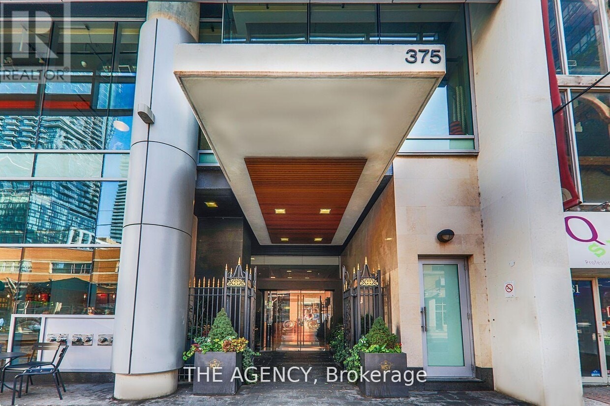 Photo principale - 375 King St W