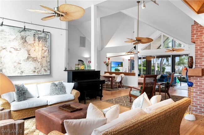 Foto del edificio - 883 Galleon Dr