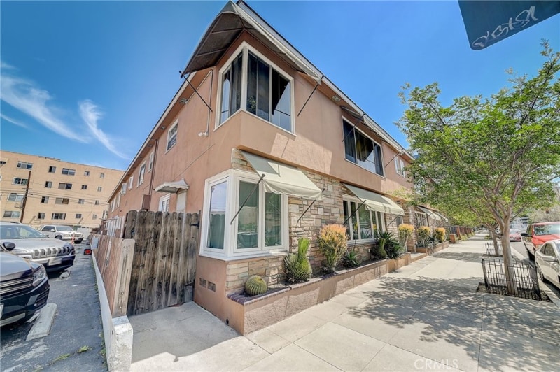 Primary Photo - 330 Chestnut Ave