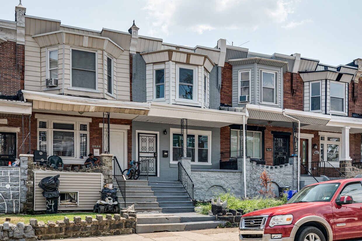 Foto principal - 5626 Lansdowne Ave