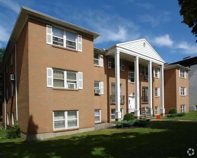 Building Photo - Allison Apartments