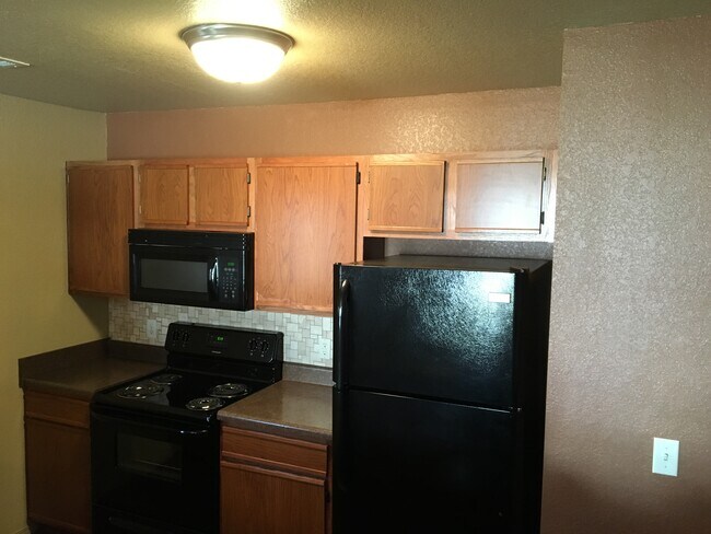 Foto del edificio - 903 Meadowlands Dr