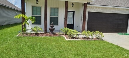 Building Photo - 4904 Park Shore Dr