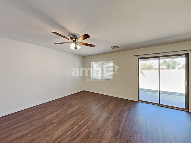 Foto del edificio - 5280 S 237th Ln