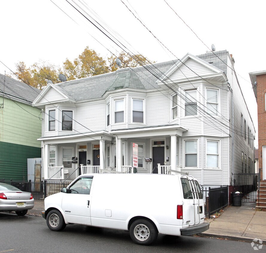 Building Photo - 170-172 Catherine St