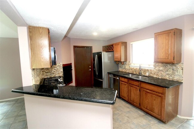 Foto del edificio - 3515 Woodmere Ln