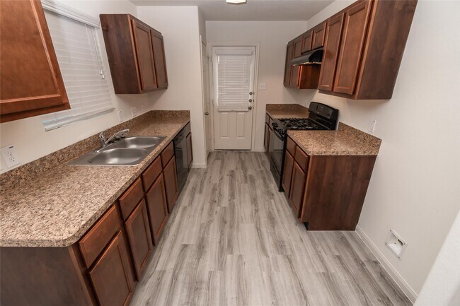 Foto del edificio - 5731 Post Oak Manor Dr