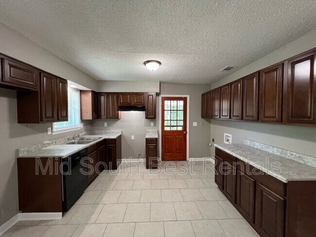 Foto del edificio - 4295 Shadcrest Cove