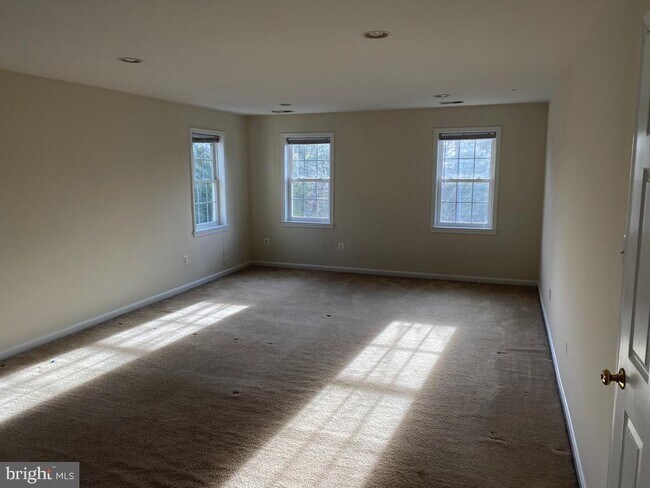 Foto del edificio - 8316 Idylwood Rd