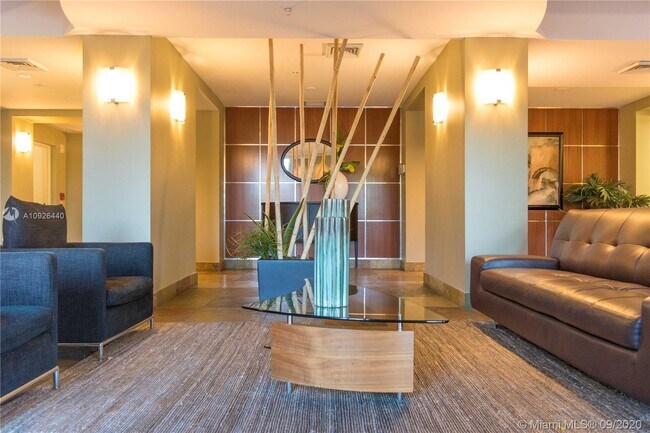 Building Photo - DUO CONDOMINIUM WEST