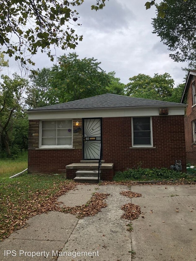 2 br, 1 bath House 19176 Greely House Rental in Highland Park, MI