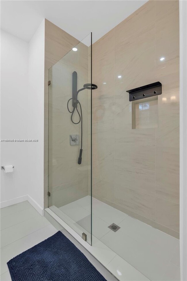 Building Photo - 1350 Crystal Way