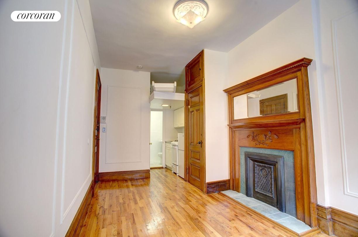 Foto del edificio - 104 W 80th St