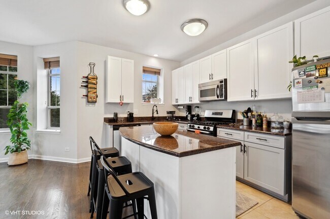 Foto del edificio - 3246 N Anchor Dr