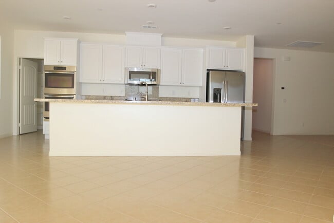 Building Photo - Coming Soon! Single Story 3/2 stunner located at West Haven!