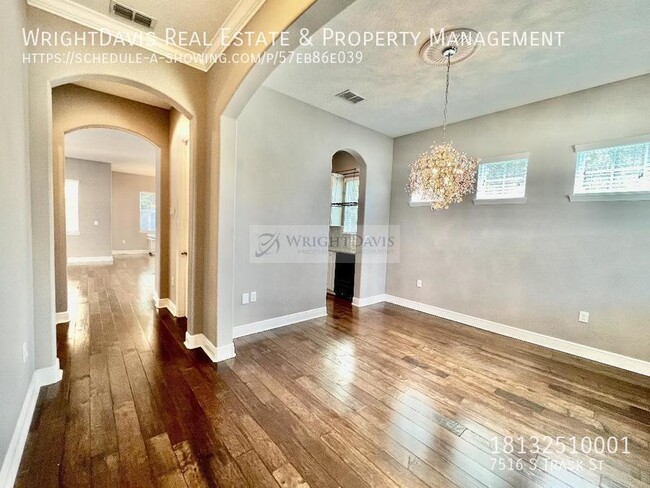 Building Photo - 7516 S Trask St