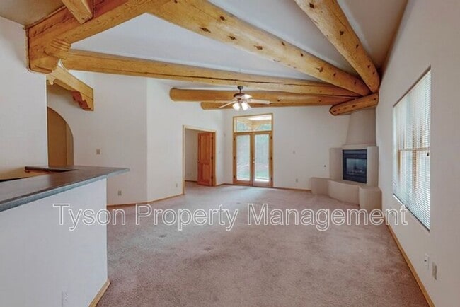 Foto del edificio - 10509 Tuscany Dr NW