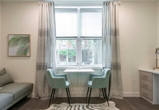 Interior Photo - Luna on Pine