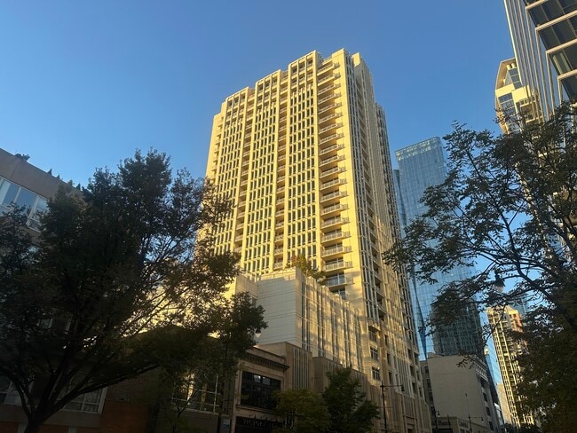Foto del edificio - 1400 S Michigan Ave
