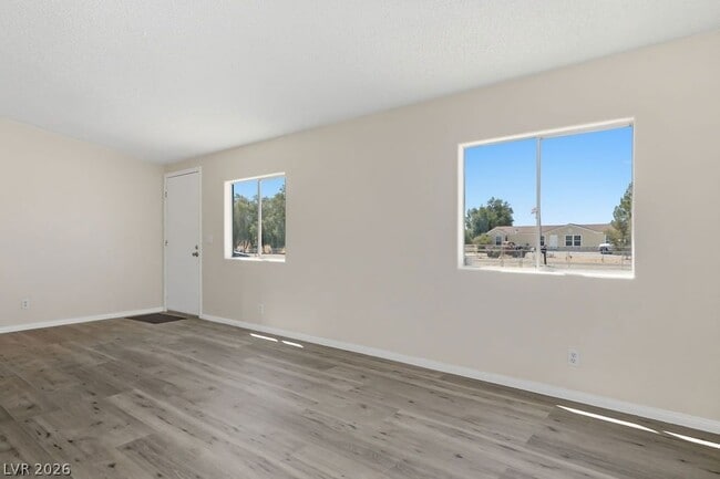 Building Photo - 4550 W Horn Rd