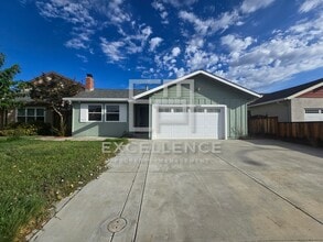 Building Photo - 263 Bieber Dr Building Photo - 263 Bieber Dr