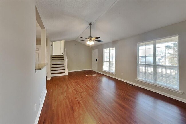 Building Photo - 87 Grapevine Dr