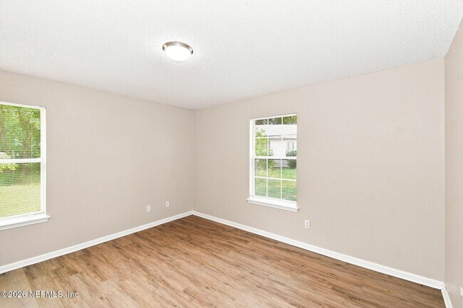 Foto del edificio - 1492 Golf Forest Dr