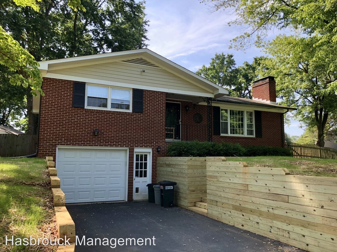 Primary Photo - 3 br, 2 bath House - 1422 Lester Drive