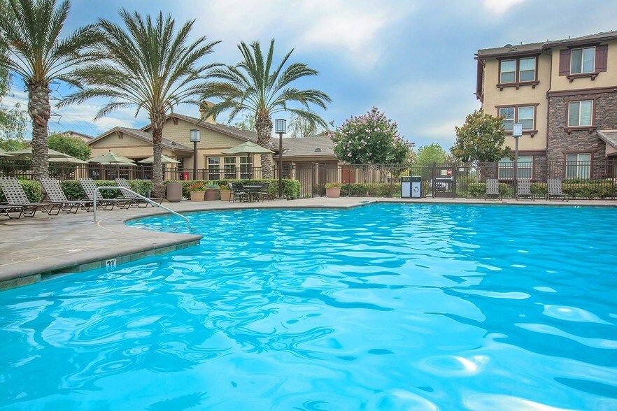 Meadow Square Apartment Homes Rentals Chino, CA