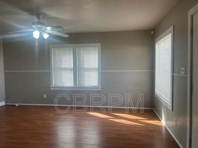 Foto del edificio - 1721 24th St