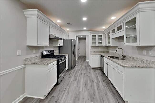Foto del edificio - 3370 Glen Summit Ln