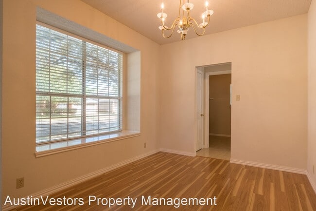 Building Photo - 3 br, 2.5 bath House - 1015 Hawk Ct