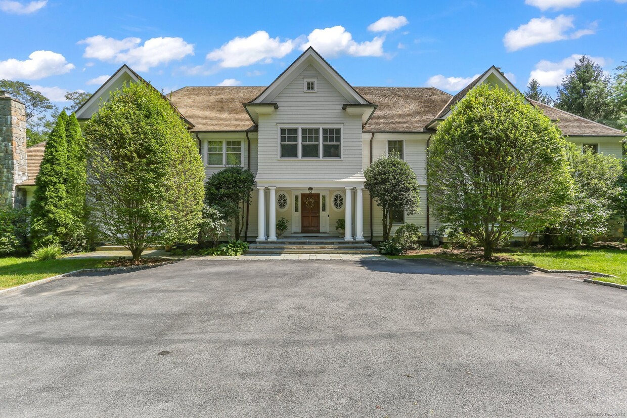 Primary Photo - 127 Stanwich Rd