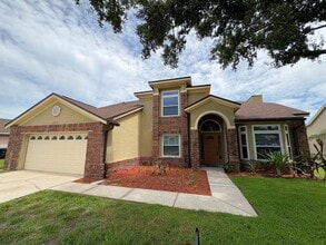 Building Photo - 2813 Rolling Broak Dr