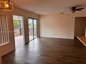 Building Photo - 11 N Crossings Cir