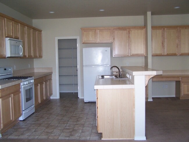 Building Photo - 1150 Ludgate Dr