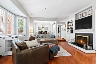 Building Photo - 237 New Bern Pl