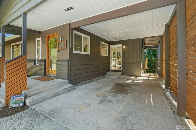 Building Photo - 19016 Firlands Way N