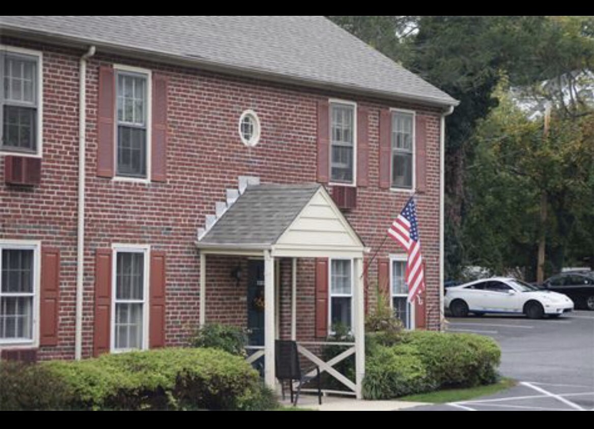 27 Wallingford Ave, Nether Providence Township, PA 19086 Apartments